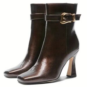 Chic Brown Heeled Boots with Gold Buckle